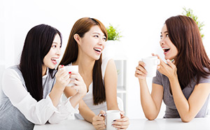 牙縫稀疏的原因及治療方法